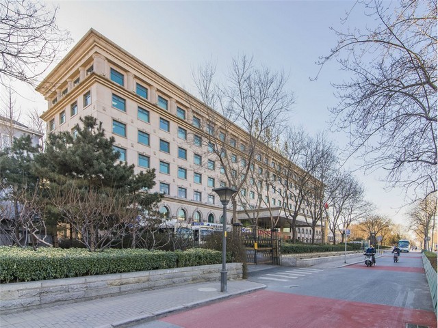 摆臂式升降料台报价